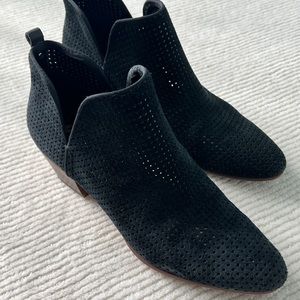 Sam Edelman Size 8 Black Booties